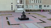 смт.Гусятин - кінотеатр і пам*ятник Т.Шевченку